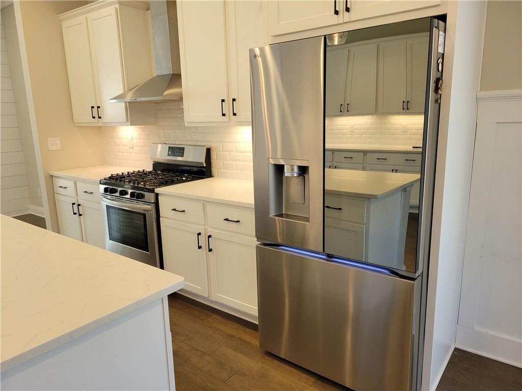 Building Photo - 222 Napa