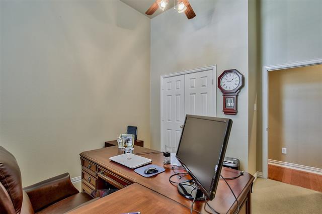 Building Photo - 2107 Crowbridge Dr