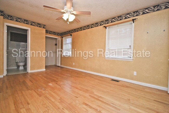 Building Photo - 414 Henry Ave