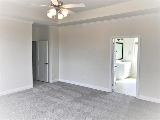Building Photo - 6924 Royal View Dr