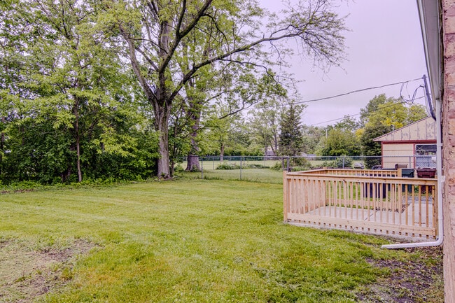 Building Photo - 336 Manitowac St