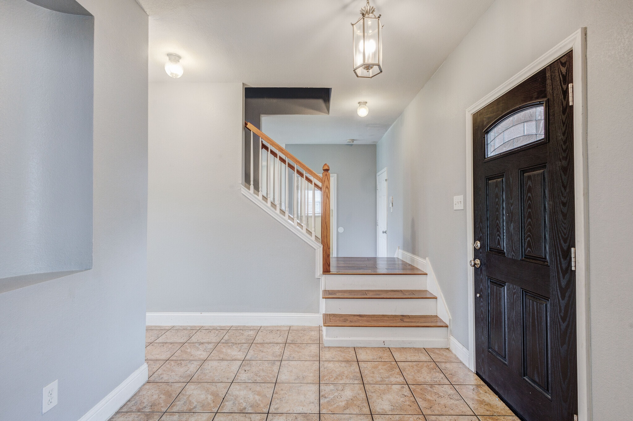 Building Photo - 6107 Lakecrest Dr