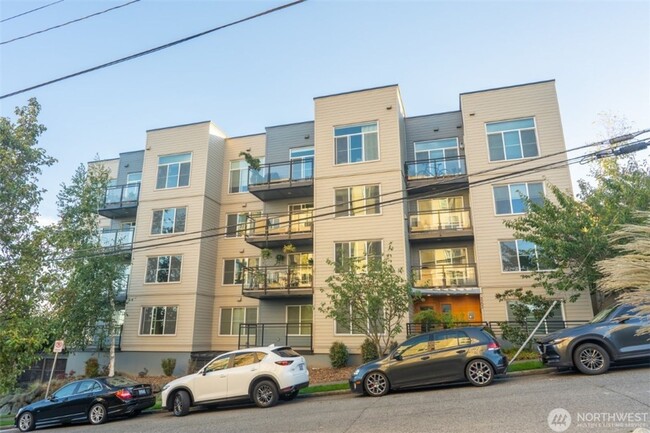 Building Photo - 2Bd/2Ba Seattle Condo