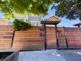 Building Photo - 697 30th St
