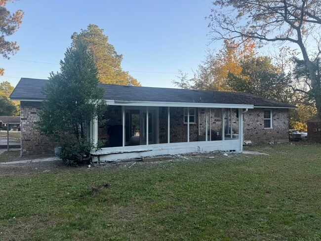 Building Photo - 2919 Panhandle Cir