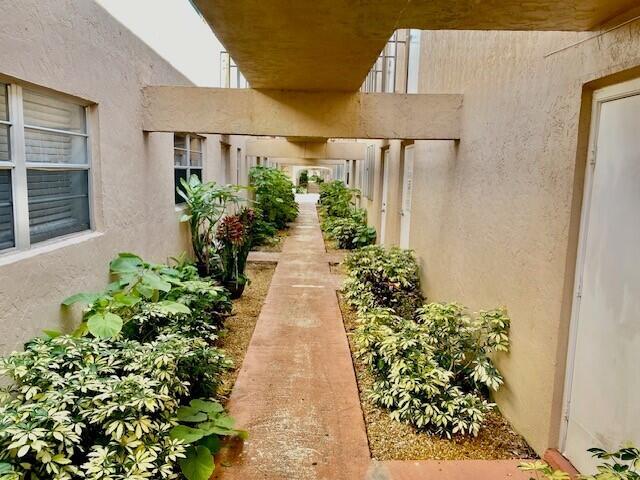 Building Photo - 600 SW 2nd Ave