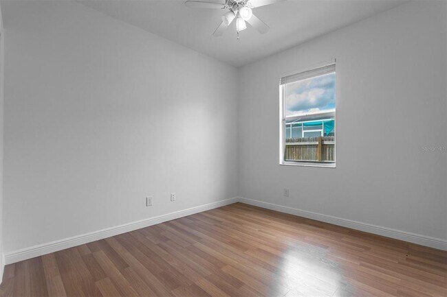 Building Photo - 18120 Palm Breeze Dr
