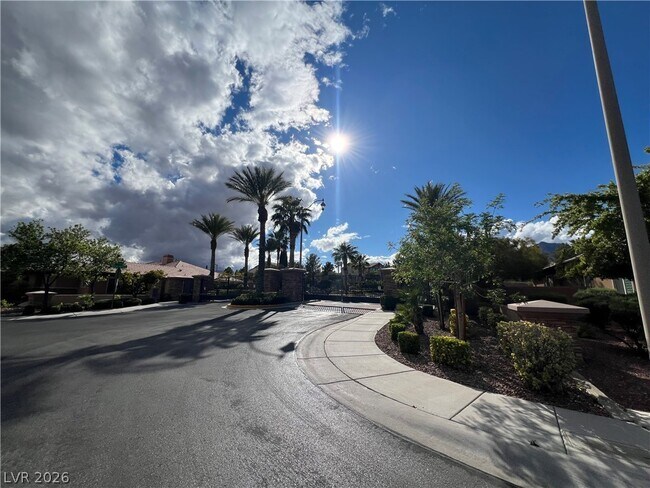 Building Photo - 11544 Bohemian Forest Ave