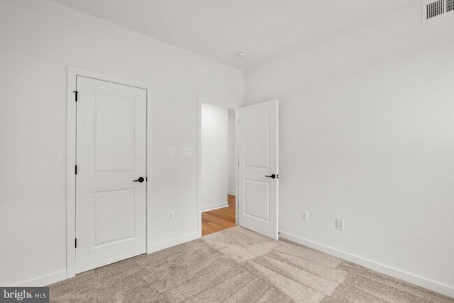 Building Photo - 1631 Blacksmith Wy