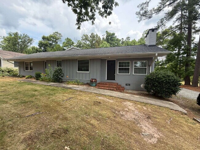 Building Photo - 3BR/2BA Durham Duplex | Utilities Included | Move-In Special: $500 Deposit | Near Duke