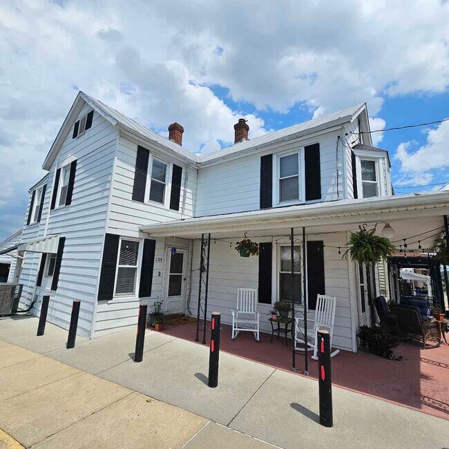 Building Photo - 139 N Seton Ave