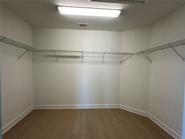 Building Photo - 15168 Evergreen Oak Loop