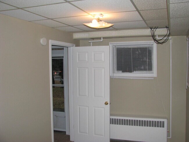 Building Photo - 901 Park St