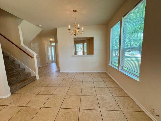 Building Photo - 251 Utterback