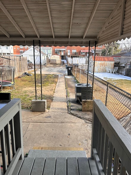 Building Photo - 1409 Nicolay Way