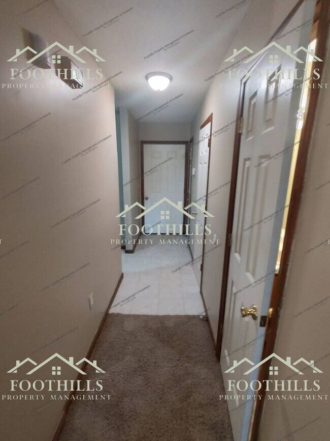 Building Photo - 4406 Lexington Way