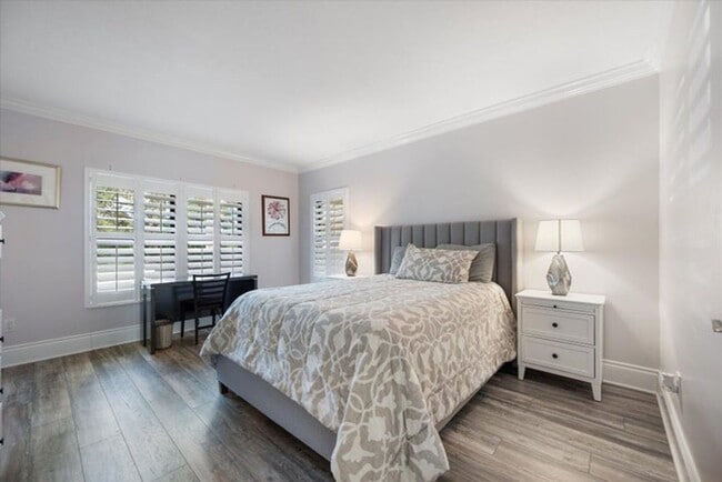 Building Photo - 13400 Polo Rd W