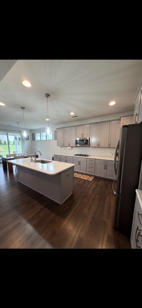 Building Photo - 5 BR/4BA | Newly Renovated Single Family Home | 1-Car Garage Parking | Fenced backyard