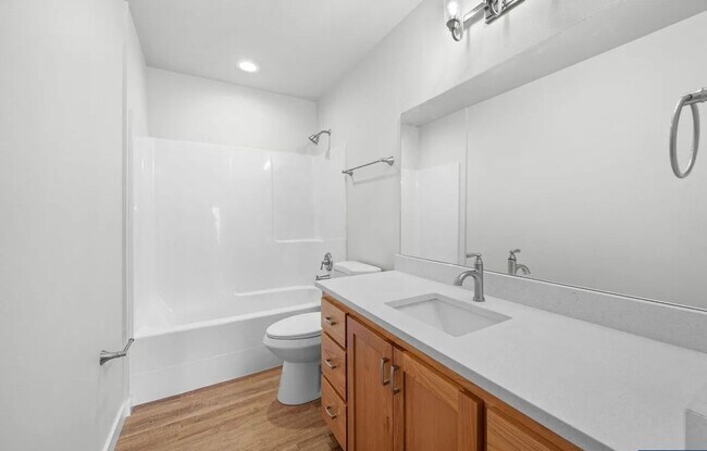 Building Photo - 865 SW Grove St