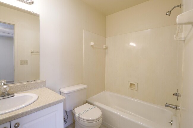 Building Photo - 2016 S 10th St