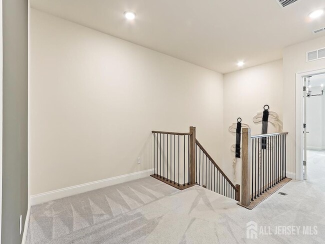 Building Photo - 715 Parker Blvd