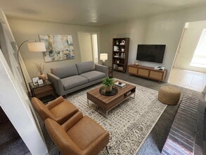 Building Photo - 3-Bedroom Duplex in OKC