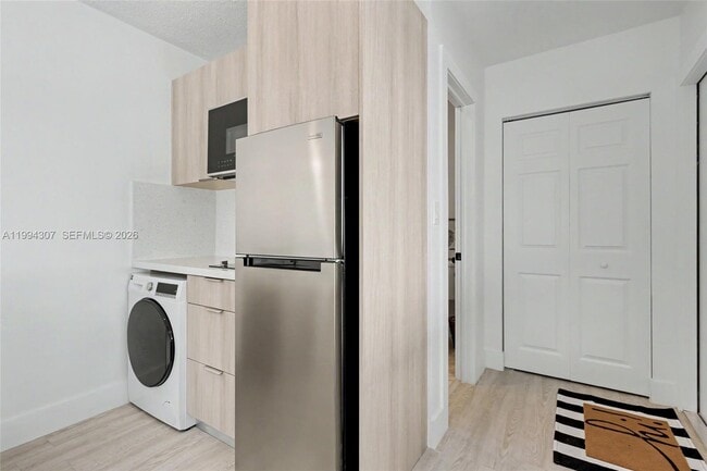 Building Photo - 55 SW 13th St