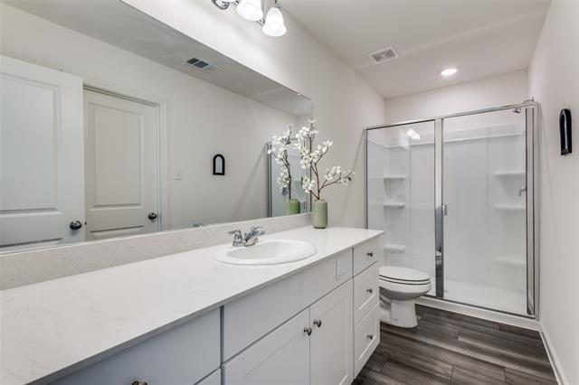 Building Photo - 2115 Revere Dr
