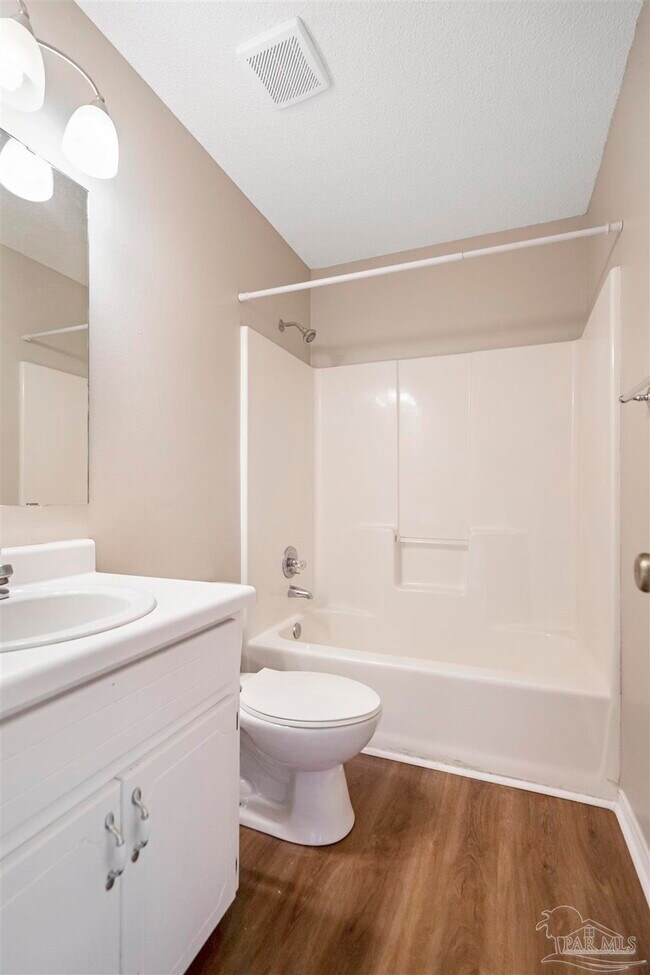 Building Photo - 5320 Powrie Dr