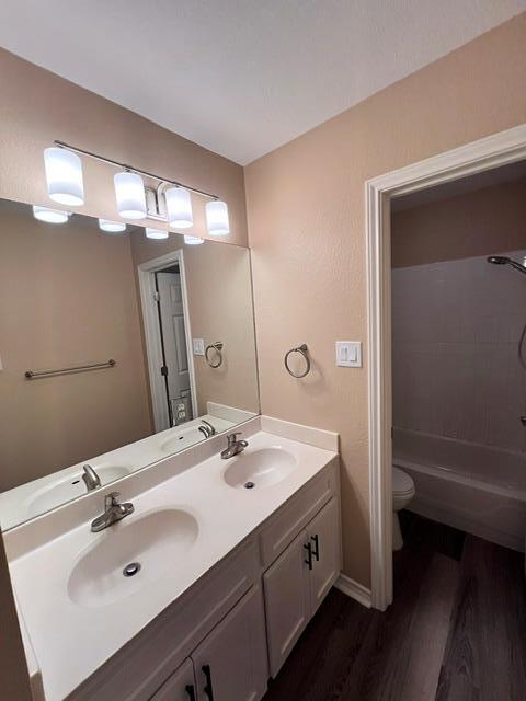 Building Photo - 13330 Water Oak Ln