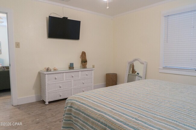 Building Photo - 13307 Oleander Dr