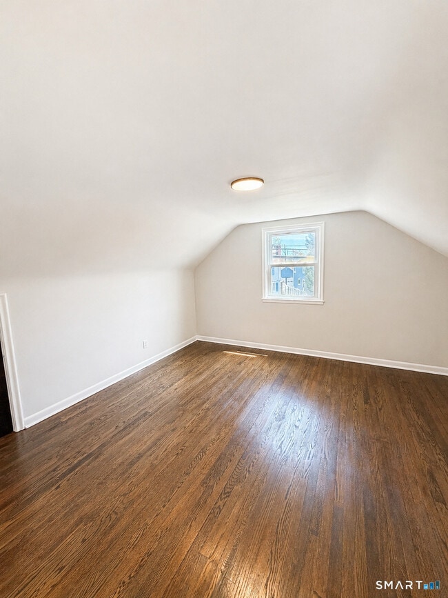 Building Photo - 405 Wilcoxson Ave