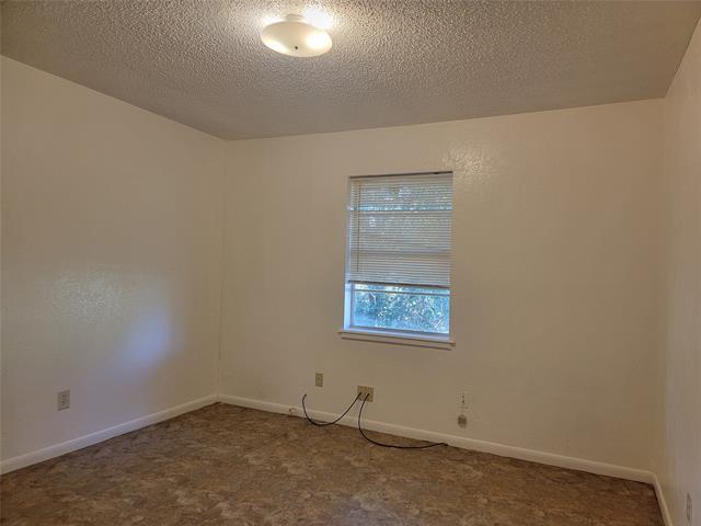 Building Photo - 621 Sandy Ln