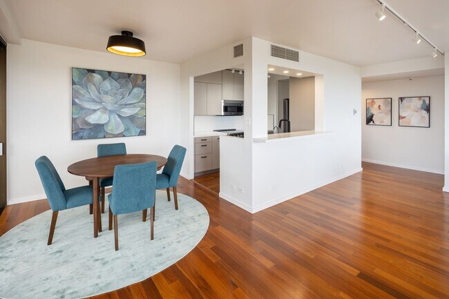 Building Photo - Regency at Kahala - Partially Furnished - 1 bedroom, 1 bathroom, 1 parking stall