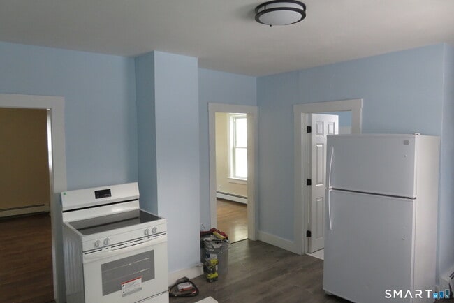 Building Photo - 37 Buckley Hill Rd