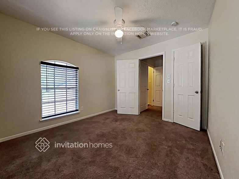 Building Photo - 15107 Dawnbrook Dr