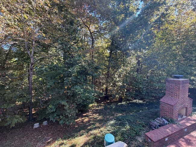 Building Photo - 935 Charter Oaks Dr