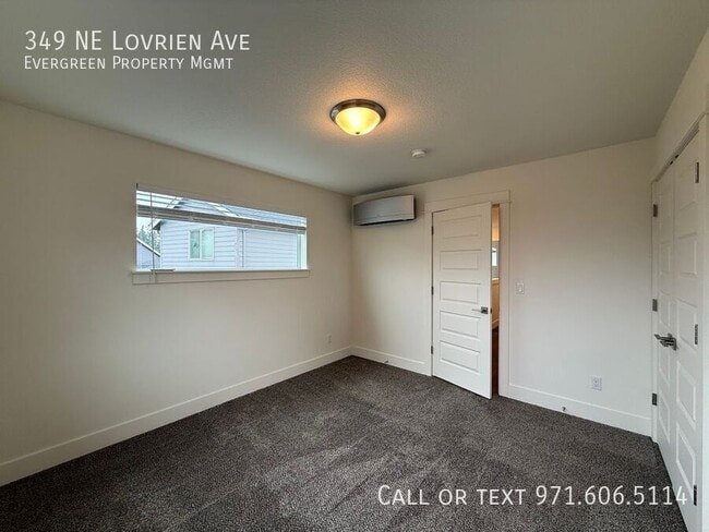 Building Photo - 349 NE Lovrien Ave