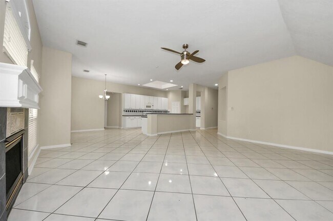 Building Photo - 10214 White Oak Trail Ln