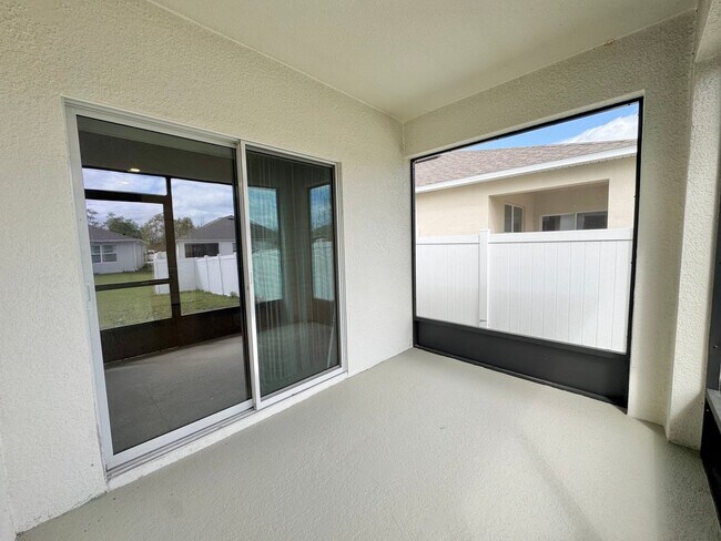 Building Photo - 632 Autumn Stream Dr