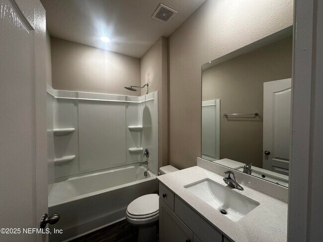 Building Photo - 101 Sailors Landing Ct