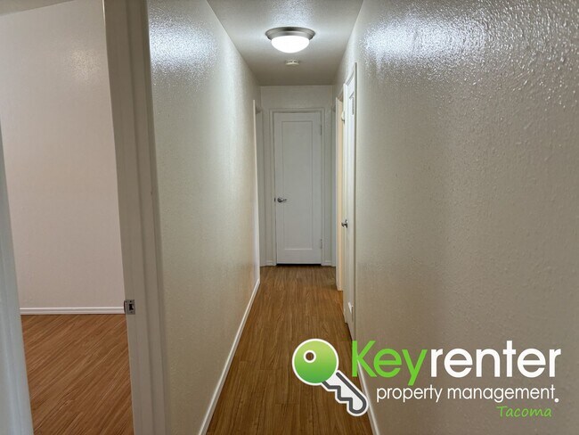 Building Photo - Beautiful 4-Bedroom Rambler in a Desirable...