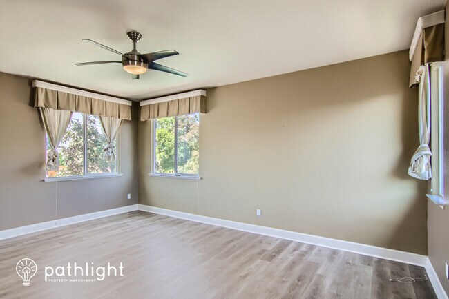 Building Photo - 6142 Big Bend Dr, Roseville, CA, 95678