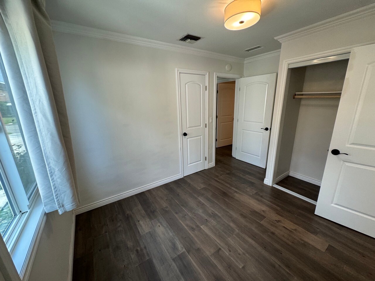 Building Photo - 2839 Loganrita Ave