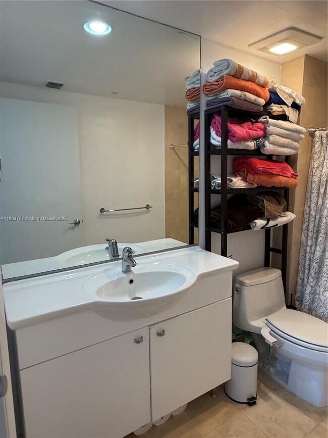 Building Photo - 1850 S Ocean Dr