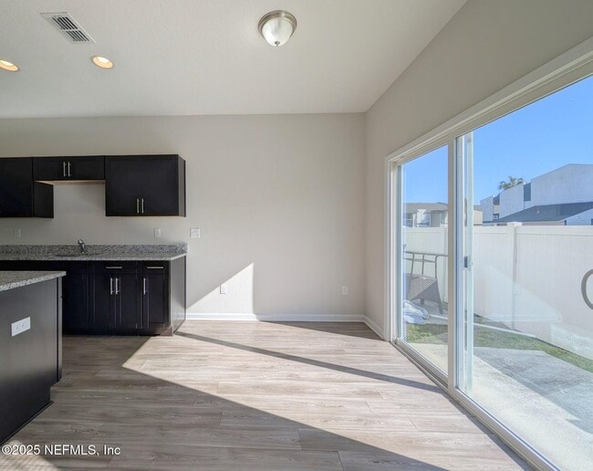 Building Photo - 6023 Carolines Ct