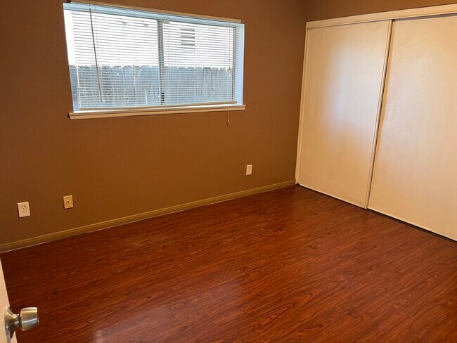 Building Photo - 24418 Electra Ct