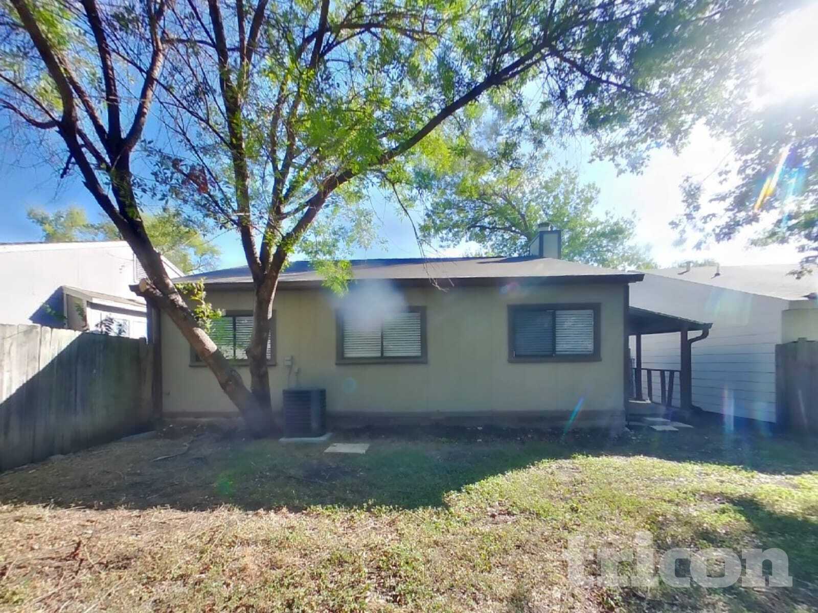 Building Photo - 4111 Sunrise Crest Dr