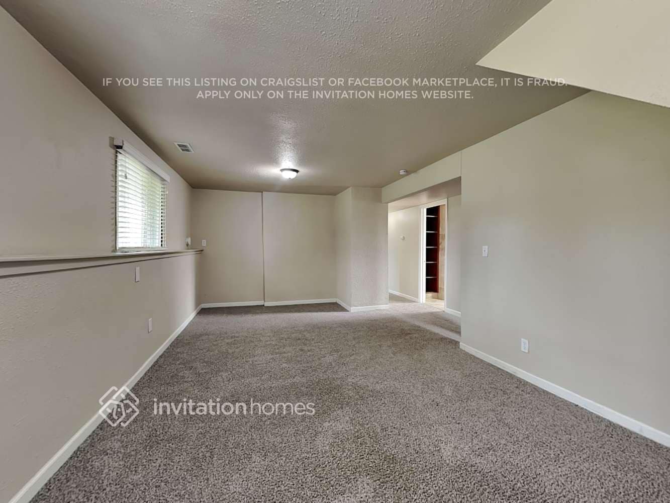 Building Photo - 19401 8th Ave S