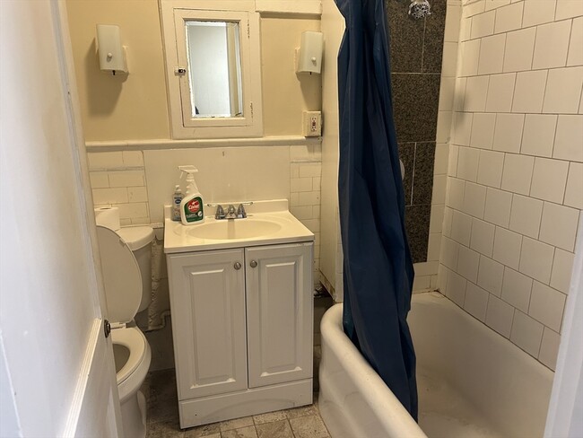 Building Photo - 1719 Northampton St